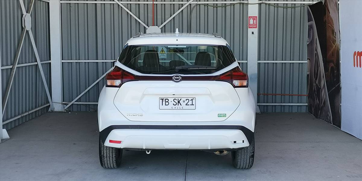 NISSAN KICKS MT 1.6 - Imagen 17