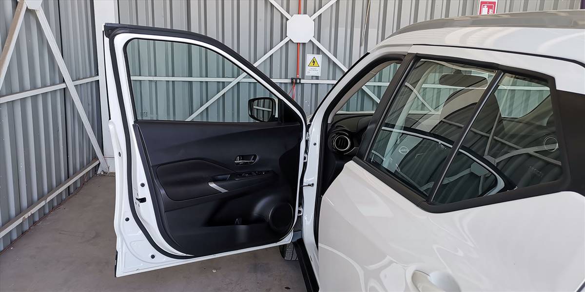 NISSAN KICKS MT 1.6 - Imagen 32