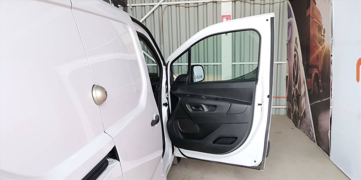 PEUGEOT PARTNER L1 BLUE HDI 100 1.5 - Imagen 28