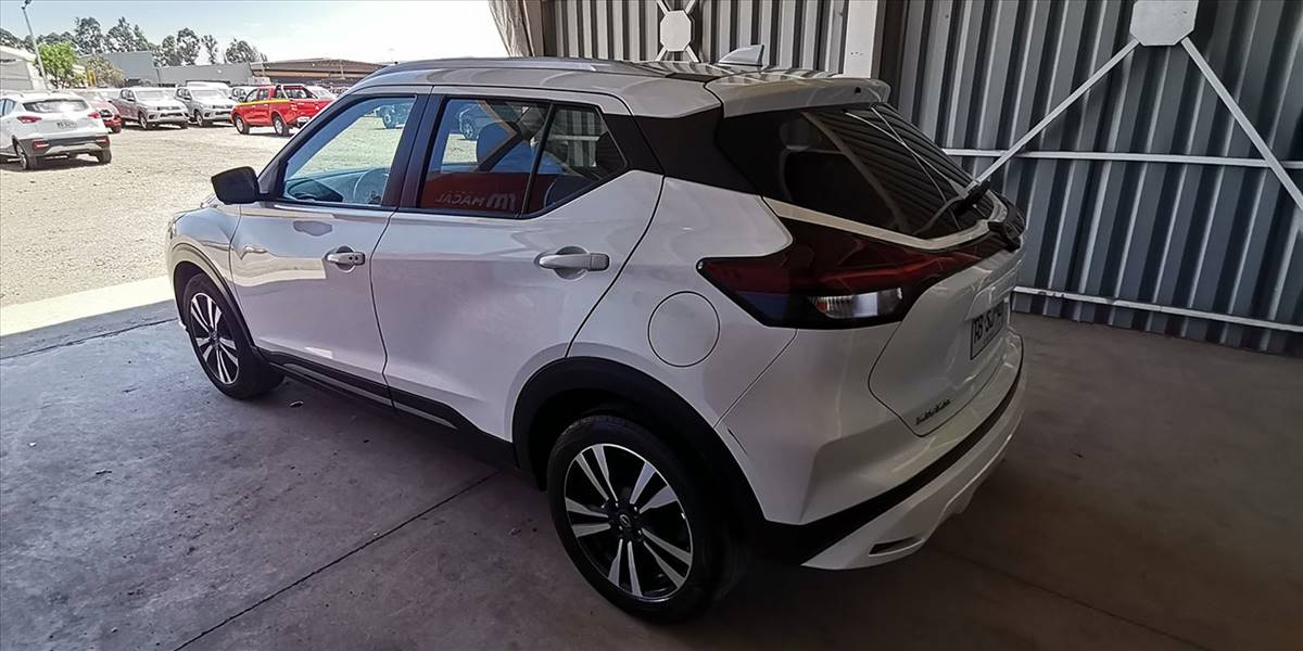NISSAN KICKS MT 1.6 - Imagen 13