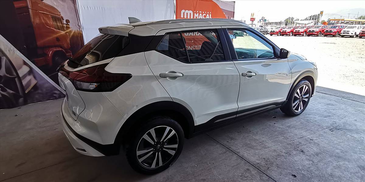 NISSAN KICKS MT 1.6 - Imagen 14