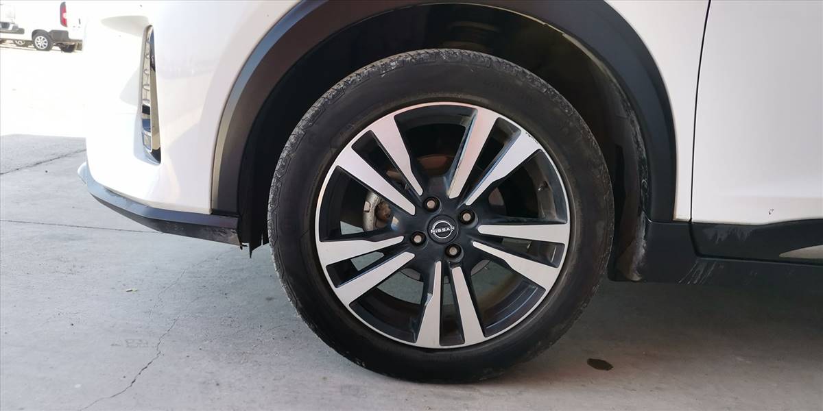 NISSAN KICKS MT 1.6 - Imagen 21
