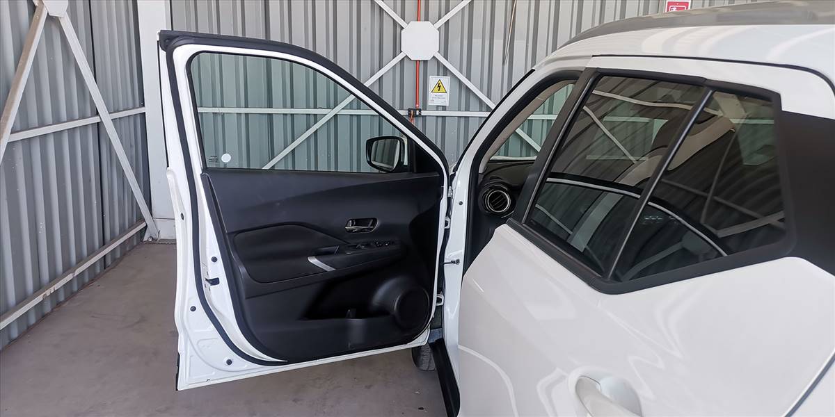 NISSAN KICKS MT 1.6 - Imagen 30
