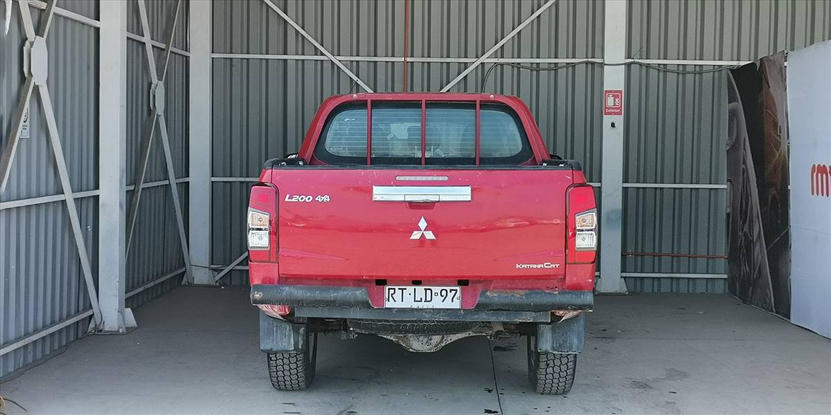 MITSUBISHI L200 KATANA CRT 4X4 2.4 - Imagen 51