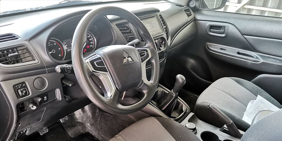 MITSUBISHI L200 KATANA CRT 4X4 2.4 - Imagen 100