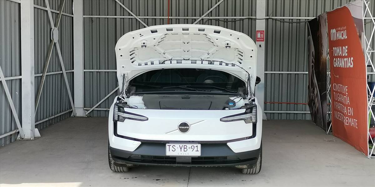 VOLVO EX30 E60 CORE AUT - Imagen 18