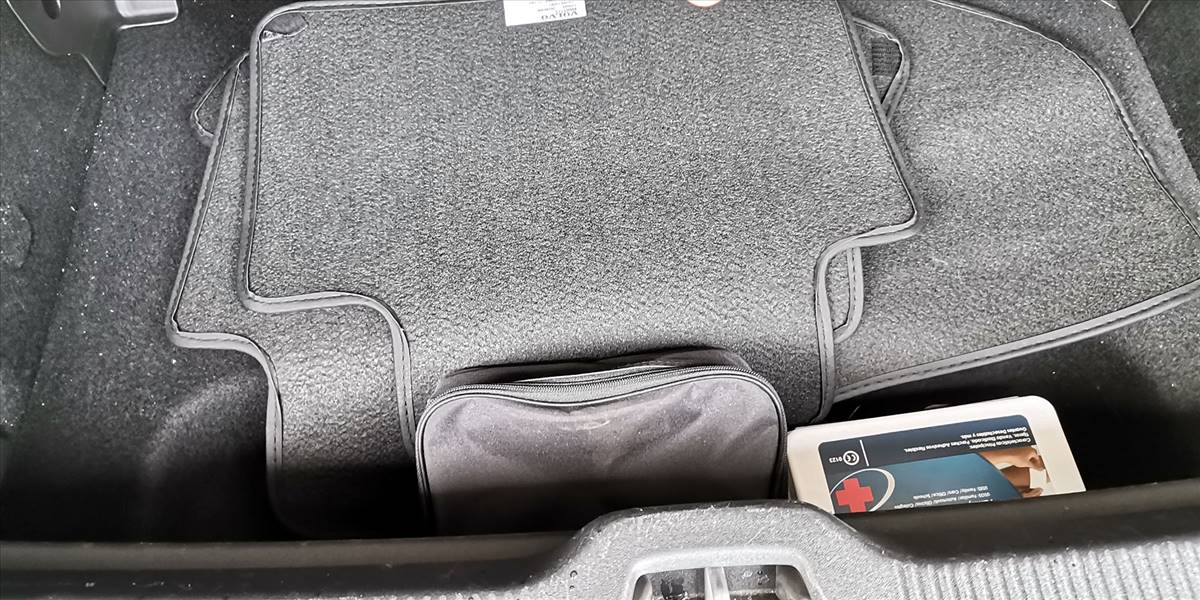 VOLVO EX30 E60 CORE AUT - Imagen 22