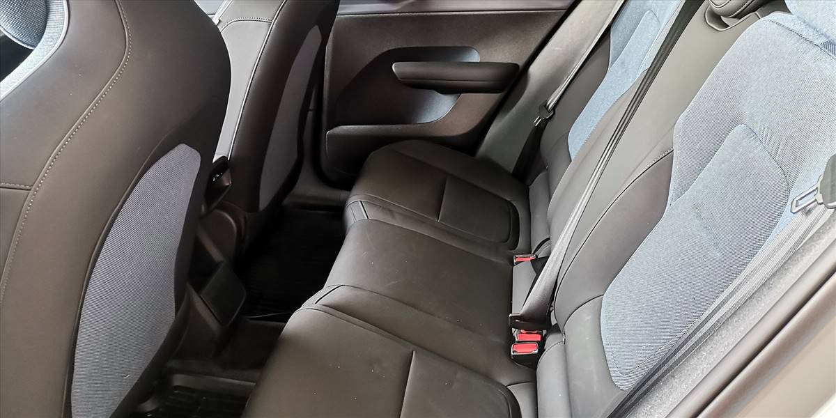 VOLVO EX30 E60 CORE AUT - Imagen 29