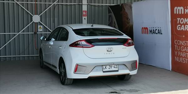 HYUNDAI IONIQ EV GLS - Imagen 11