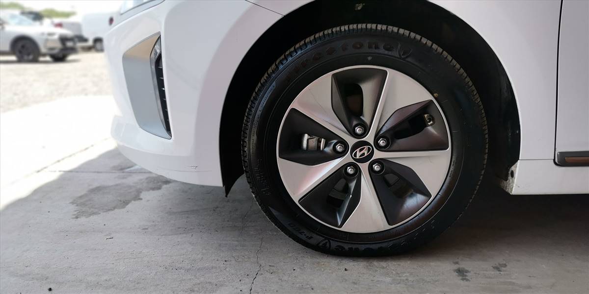 HYUNDAI IONIQ EV GLS - Imagen 35