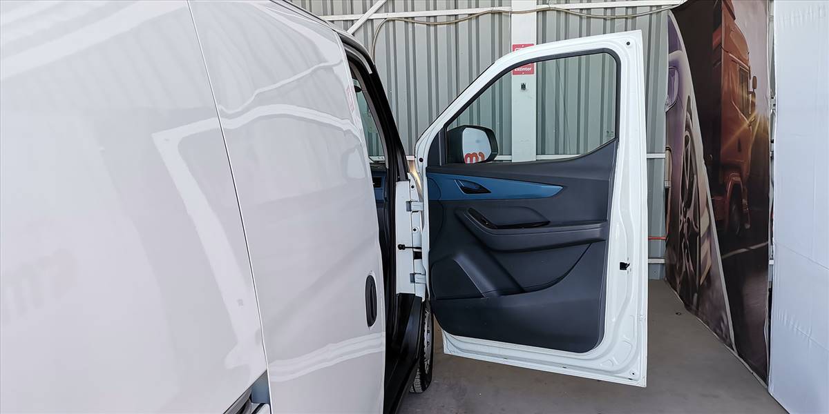 MAXUS EV30 AUT - Imagen 49