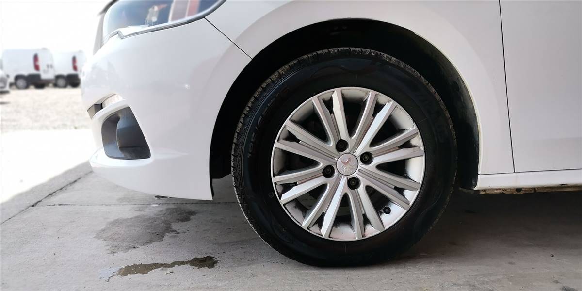 PEUGEOT 301 ACTIVE 1.6 - Imagen 21