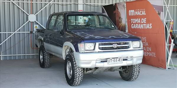TOYOTA HI LUX D CAB 2.4 - Imagen 2