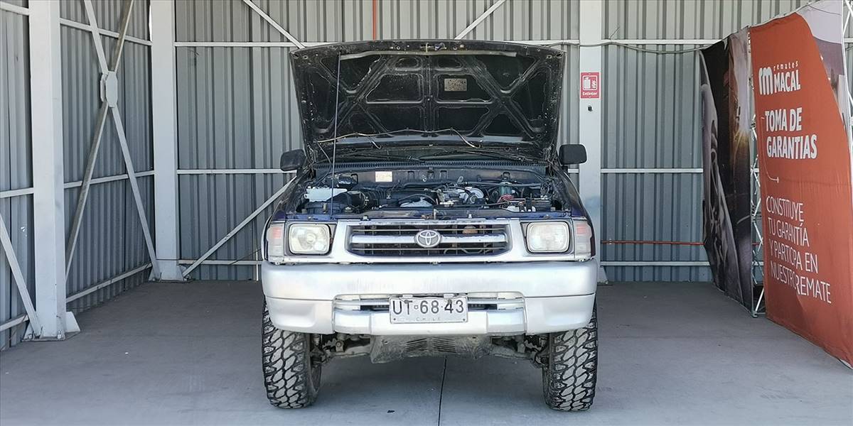 TOYOTA HI LUX D CAB 2.4 - Imagen 15