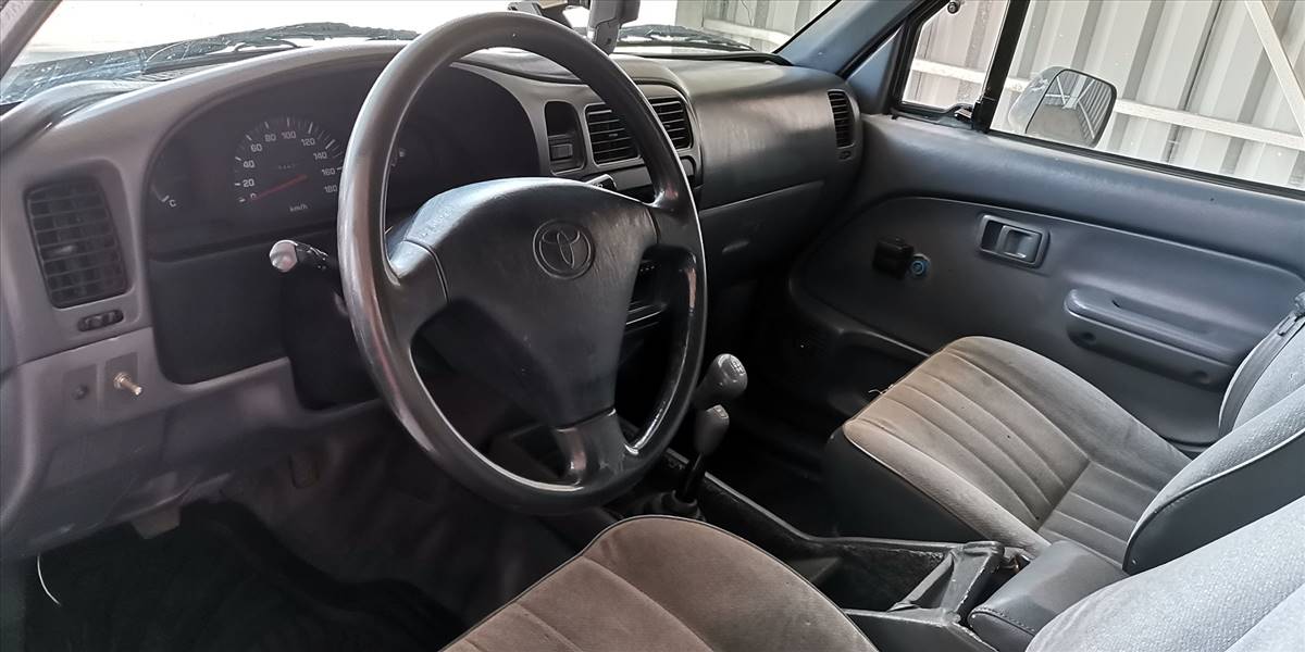 TOYOTA HI LUX D CAB 2.4 - Imagen 21