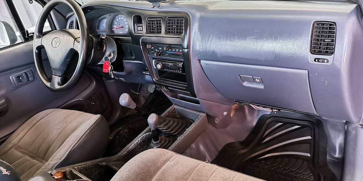 TOYOTA HI LUX D CAB 2.4 - Imagen 22