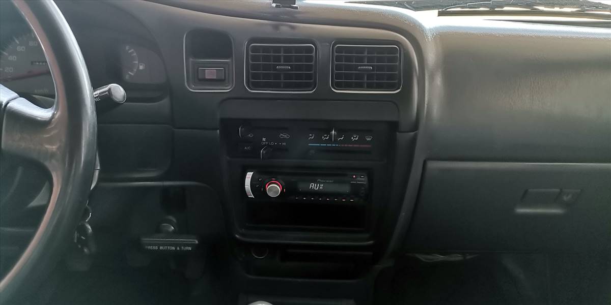 TOYOTA HI LUX D CAB 2.4 - Imagen 23