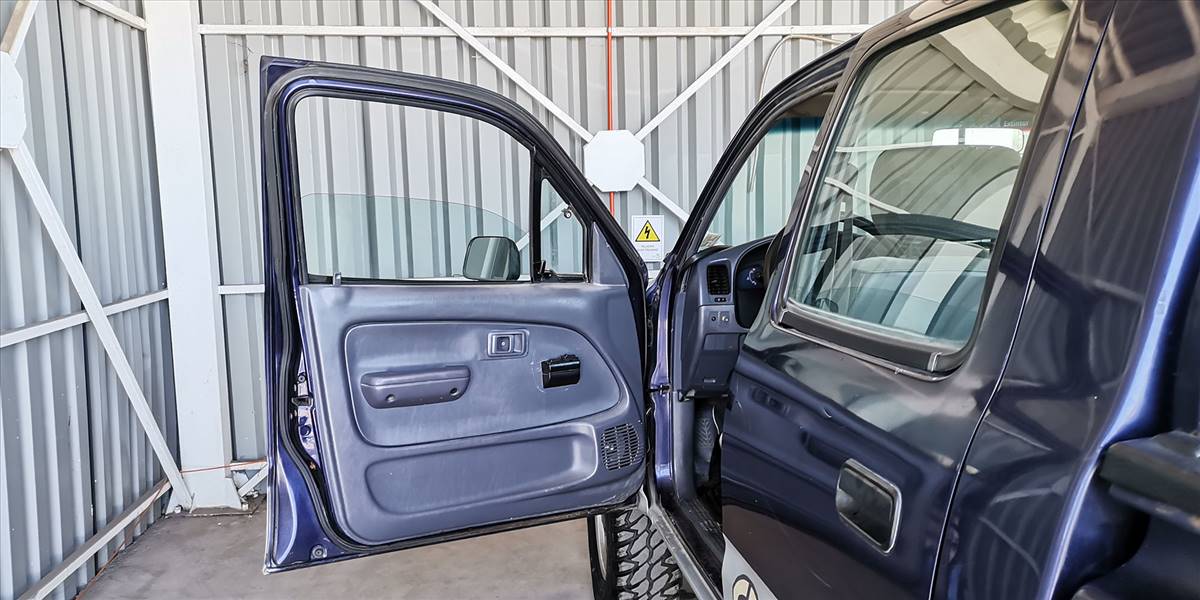 TOYOTA HI LUX D CAB 2.4 - Imagen 27