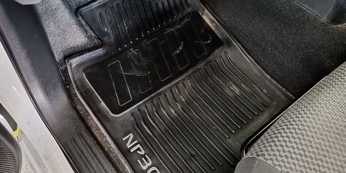 NISSAN NP300 2.3 - Imagen 29