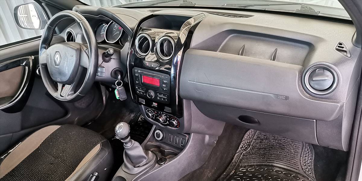 RENAULT DUSTER DYNAMIQUE 4X4 2.0 - Imagen 22