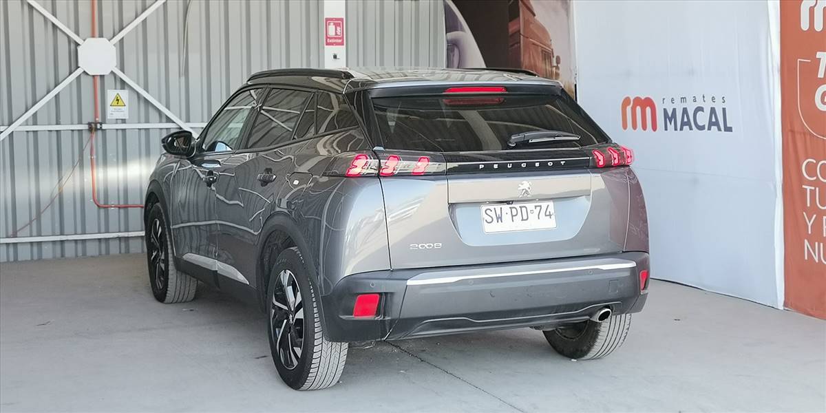 PEUGEOT 2008 BLUE HDI 130 EAT8 1.5 AUT - Imagen 5