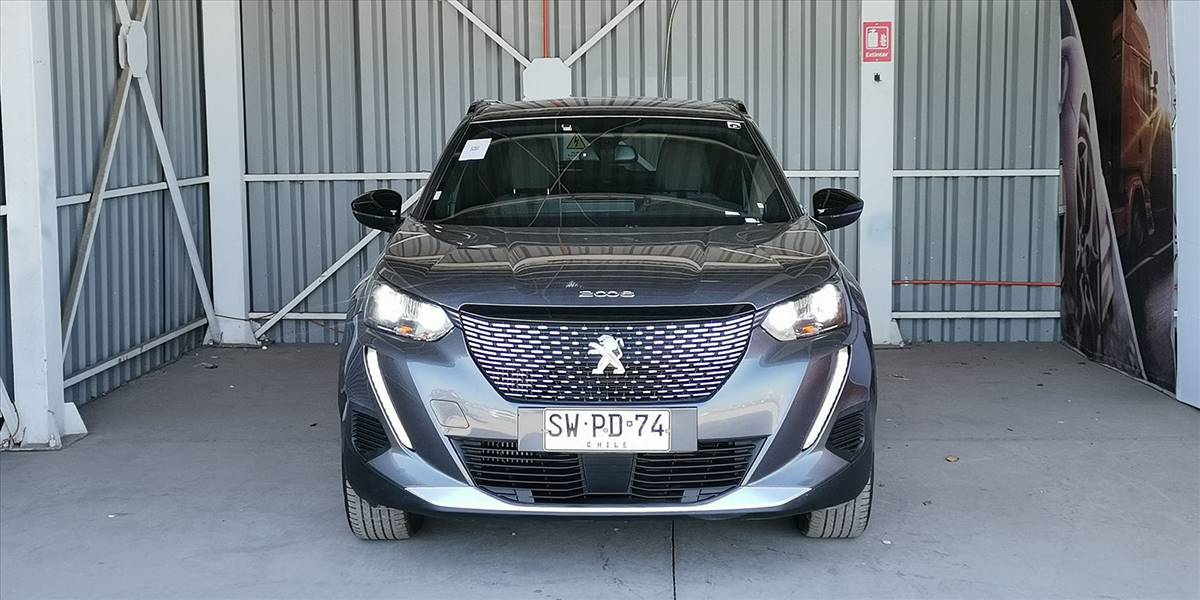 PEUGEOT 2008 BLUE HDI 130 EAT8 1.5 AUT - Imagen 9