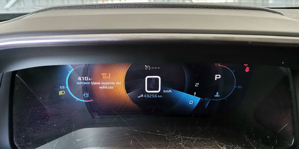 PEUGEOT 2008 BLUE HDI 130 EAT8 1.5 AUT - Imagen 24