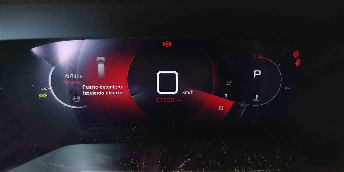 PEUGEOT 2008 BLUE HDI 130 EAT8 1.5 AUT - Imagen 24