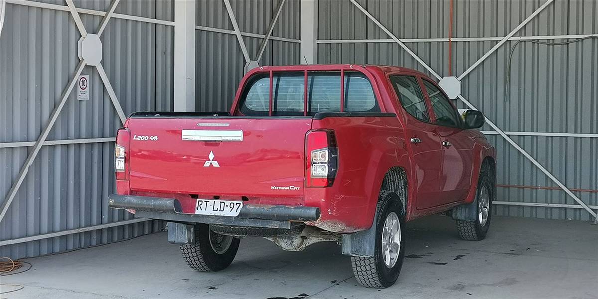 MITSUBISHI L200 KATANA CRT 4X4 2.4 - Imagen 30