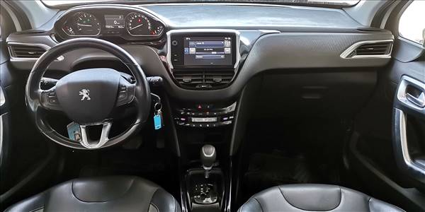 PEUGEOT 2008 ALLURE 1.2 AUT - Imagen 4