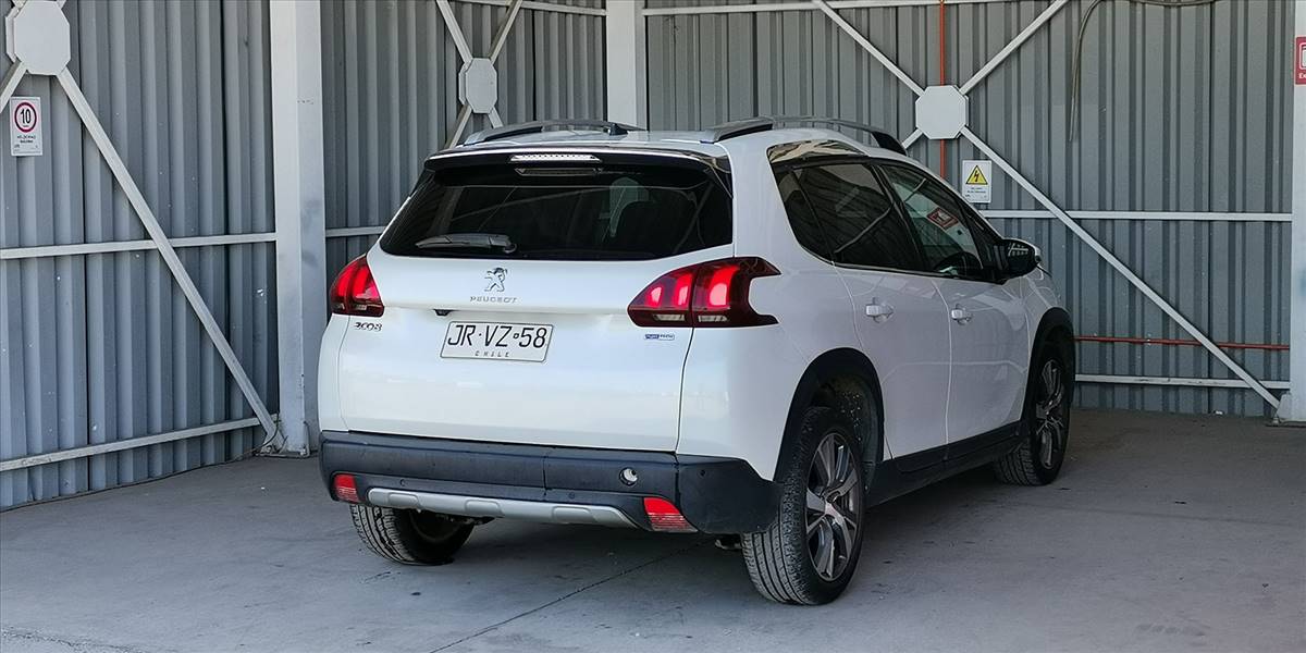 PEUGEOT 2008 ALLURE 1.2 AUT - Imagen 7