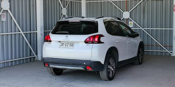 PEUGEOT 2008 ALLURE 1.2 AUT - Imagen 8