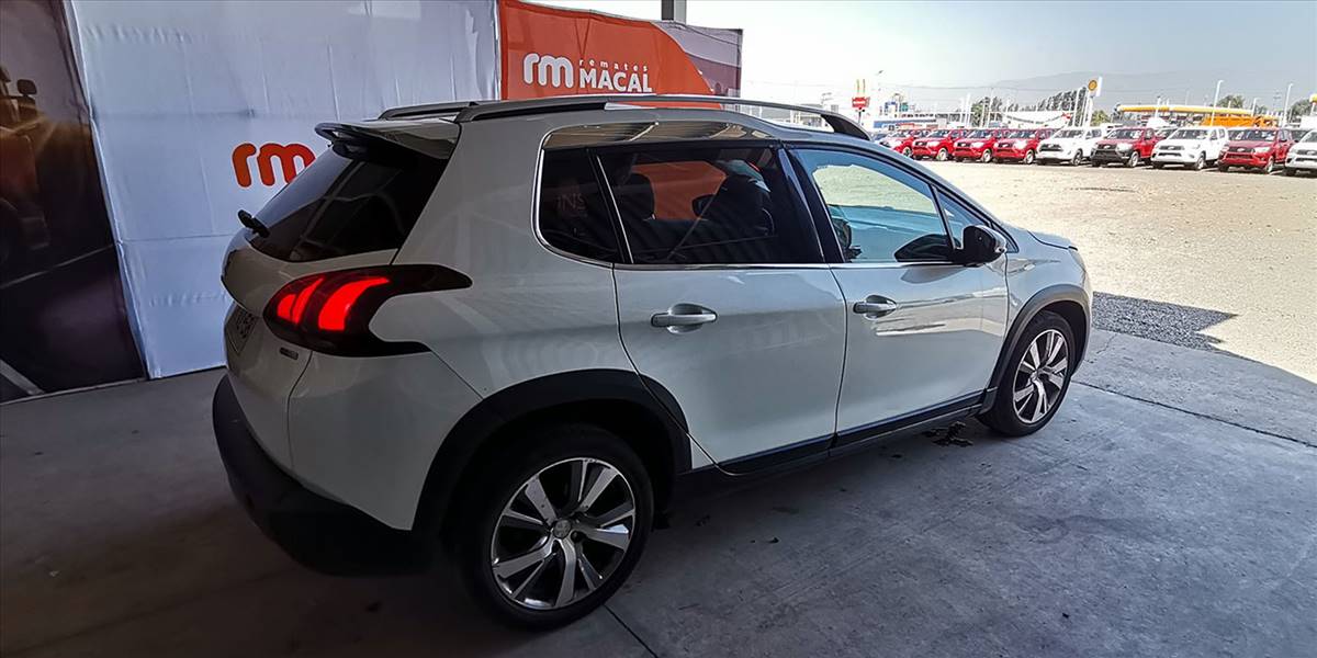PEUGEOT 2008 ALLURE 1.2 AUT - Imagen 11
