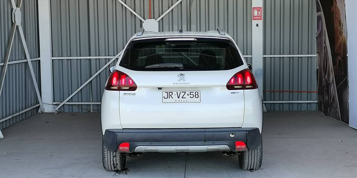 PEUGEOT 2008 ALLURE 1.2 AUT - Imagen 12