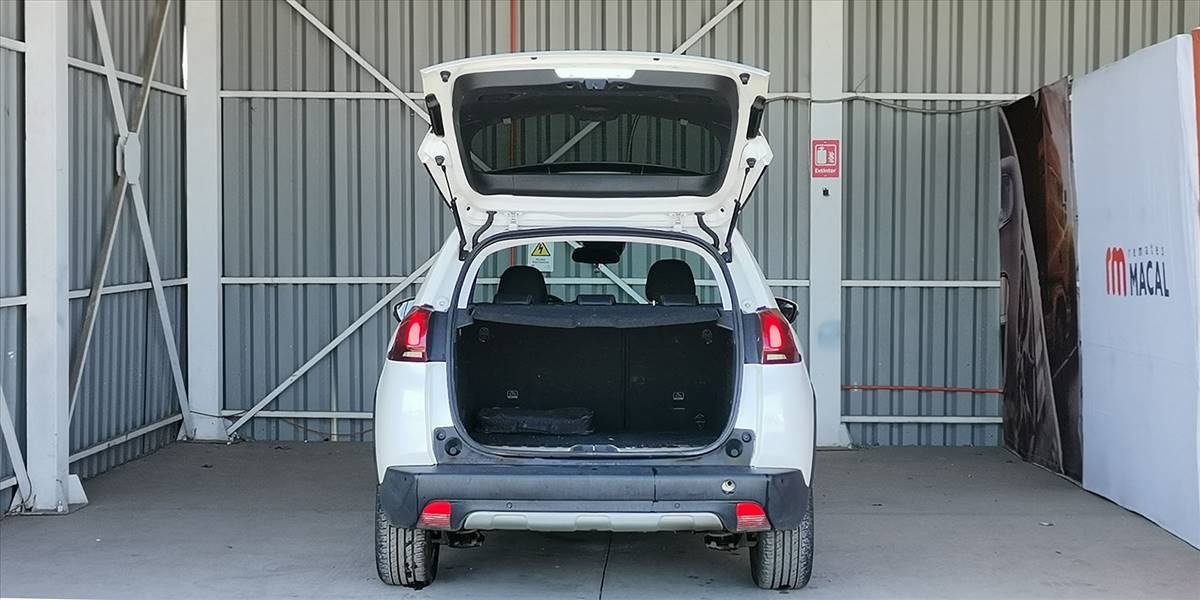 PEUGEOT 2008 ALLURE 1.2 AUT - Imagen 13