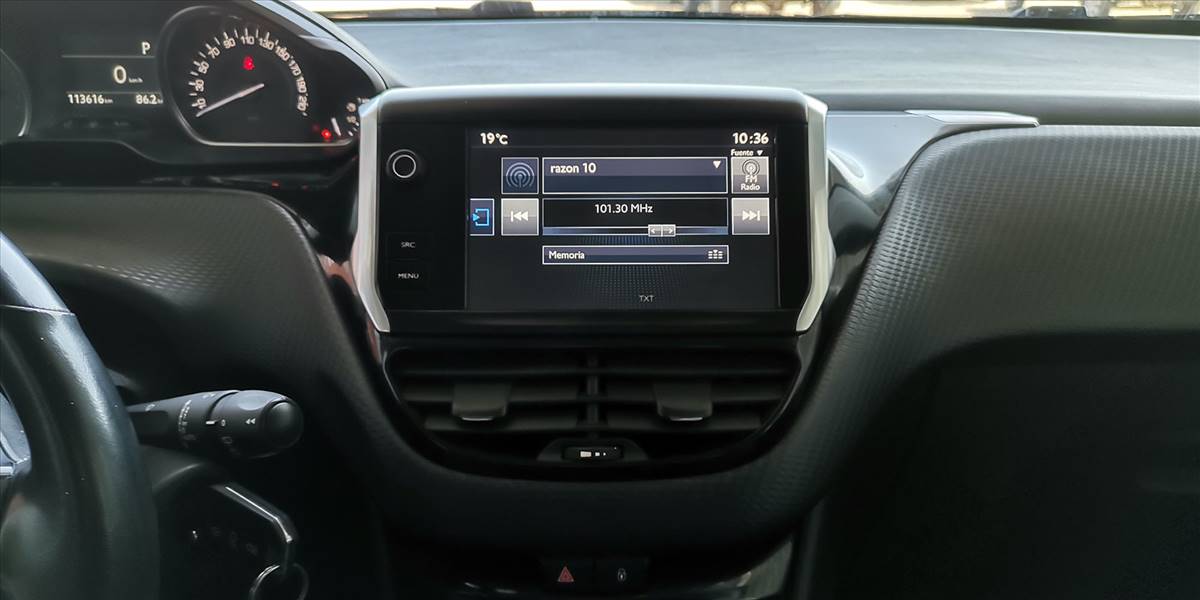 PEUGEOT 2008 ALLURE 1.2 AUT - Imagen 23
