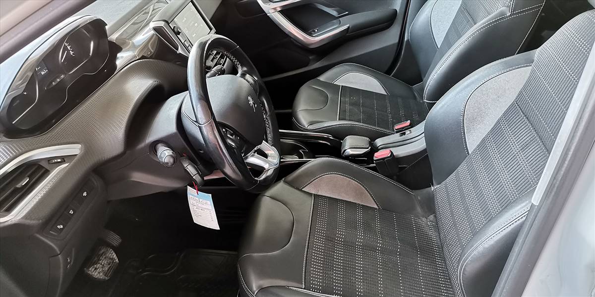 PEUGEOT 2008 ALLURE 1.2 AUT - Imagen 26