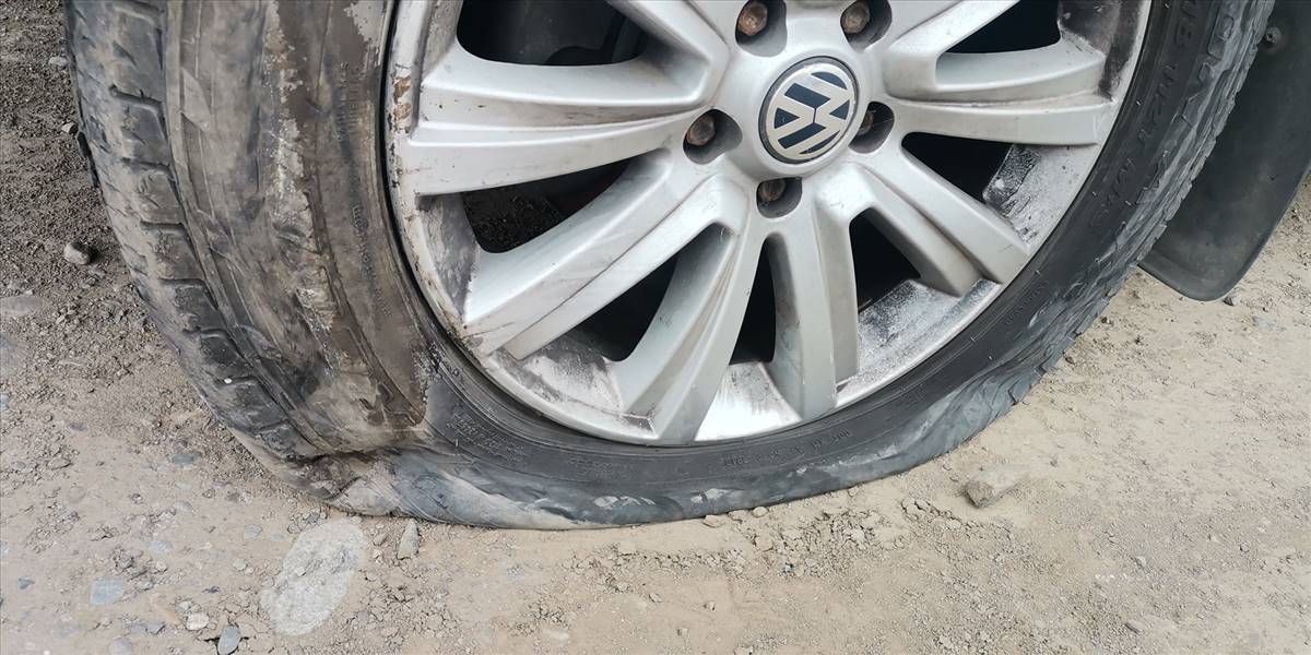VOLKSWAGEN AMAROK HIGHLINE TDI 4X4 2.0 AUT - Imagen 36