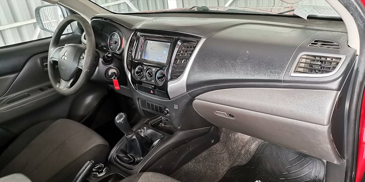 MITSUBISHI L200 KATANA CRT 2.4 - Imagen 50