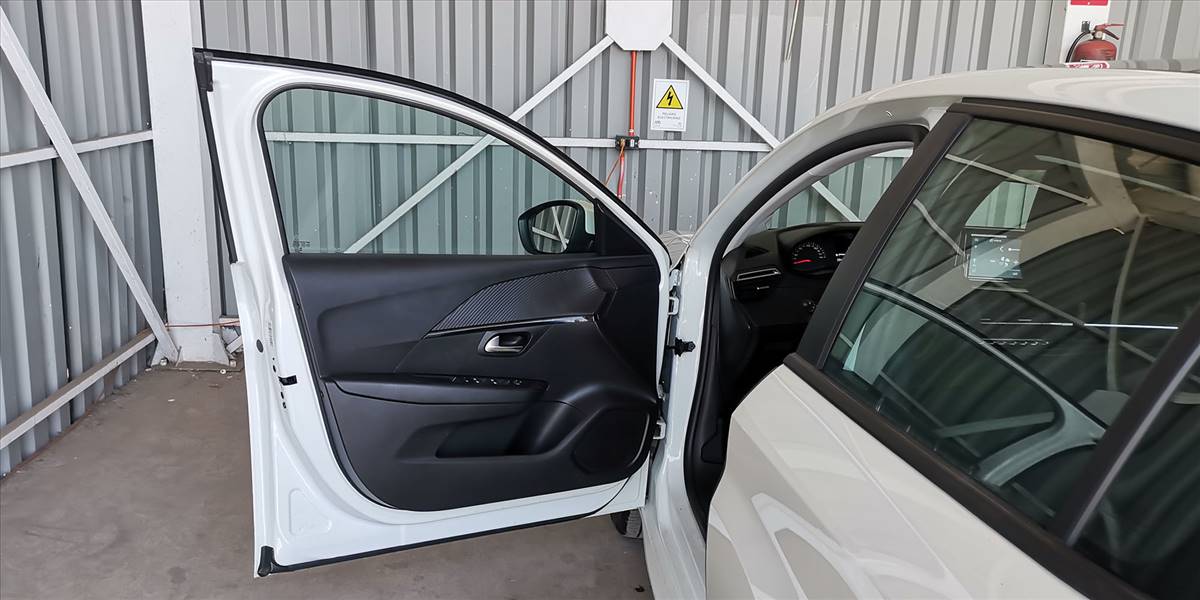 PEUGEOT 208 STYLE PURETECH 75 1.2 - Imagen 31