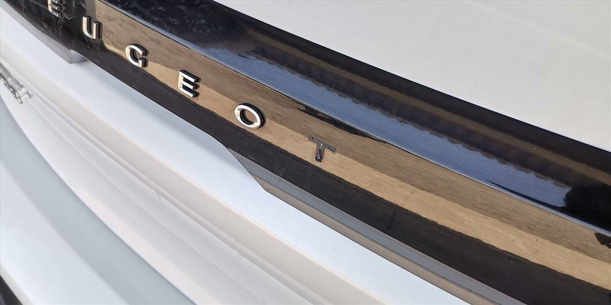 PEUGEOT 208 STYLE PURETECH 75 1.2 - Imagen 43