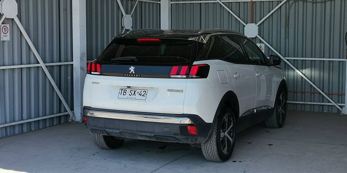 PEUGEOT 3008 BLUE HDI 130 EAT8 1.5 AUT - Imagen 3