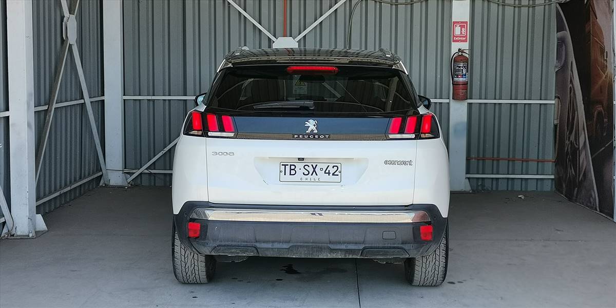 PEUGEOT 3008 BLUE HDI 130 EAT8 1.5 AUT - Imagen 12