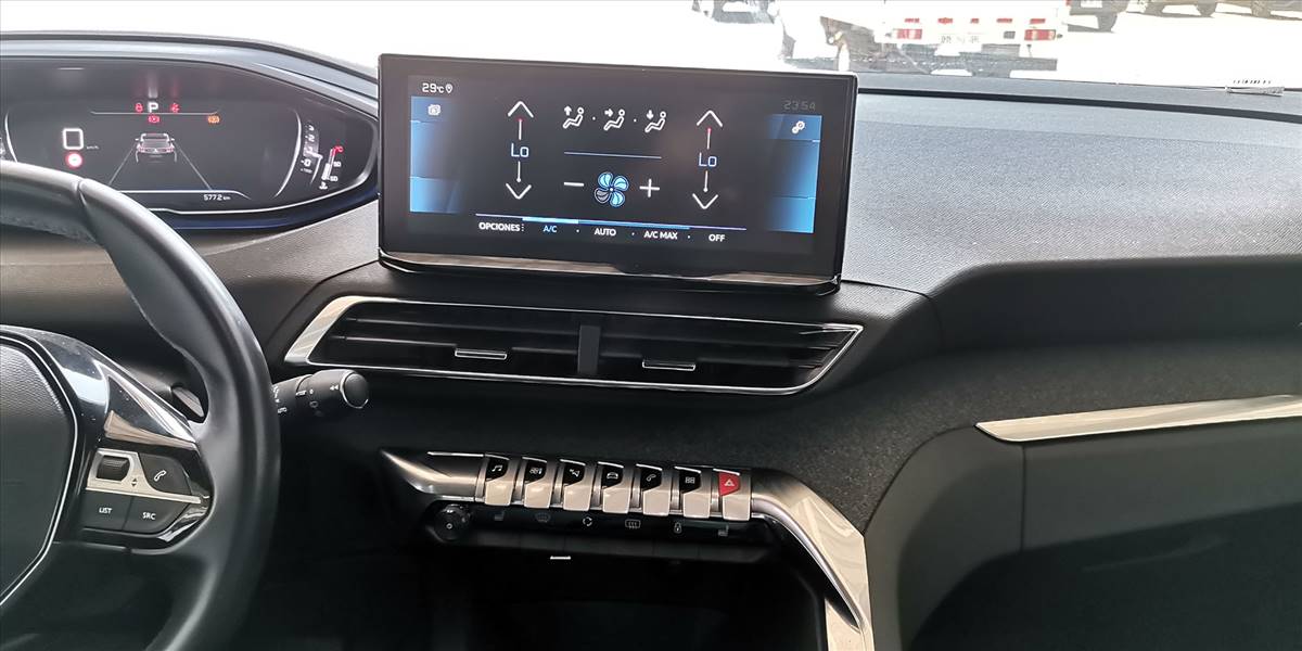 PEUGEOT 3008 BLUE HDI 130 EAT8 1.5 AUT - Imagen 23