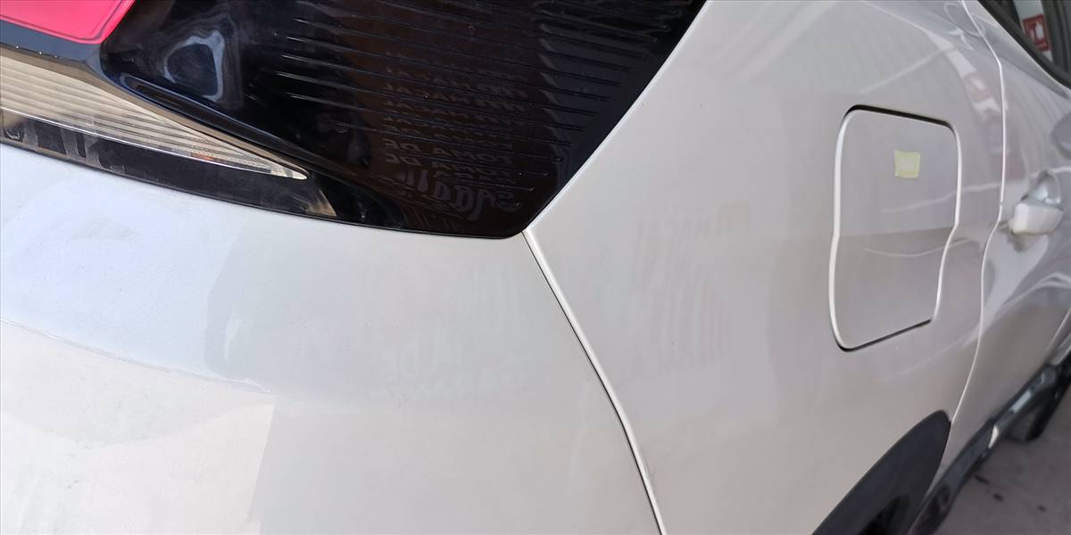 PEUGEOT 3008 BLUE HDI 130 EAT8 1.5 AUT - Imagen 39