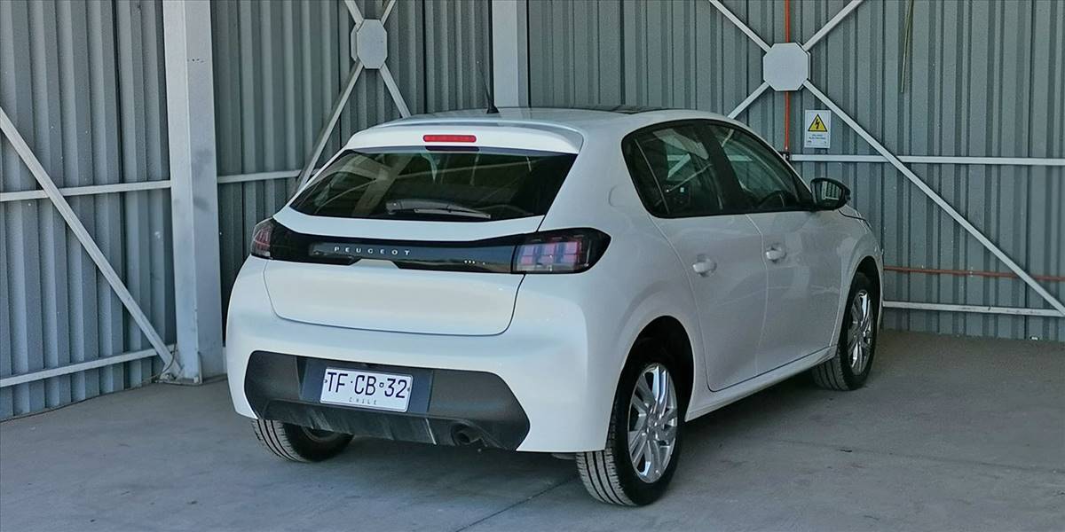 PEUGEOT 208 STYLE PURETECH 75 1.2 - Imagen 1