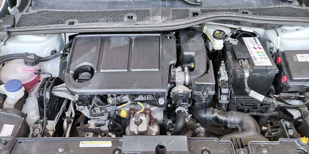 PEUGEOT 208 STYLE PURETECH 75 1.2 - Imagen 19