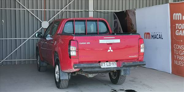 MITSUBISHI L200 KATANA CRT 4X4 2.4 - Imagen 45