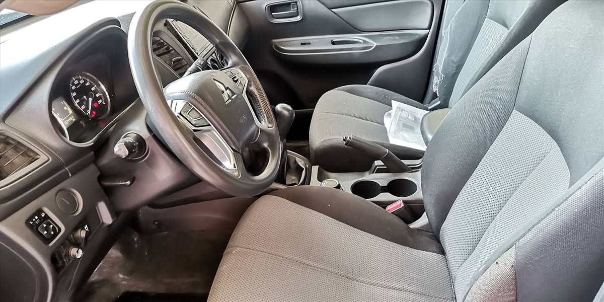 MITSUBISHI L200 KATANA CRT 4X4 2.4 - Imagen 130