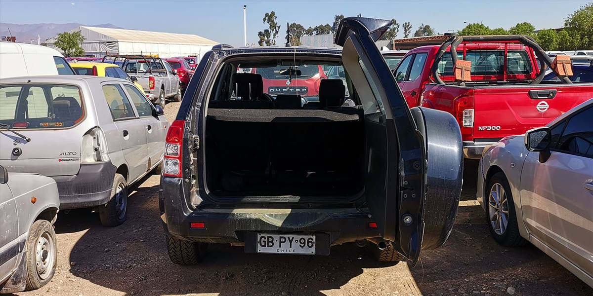 SUZUKI GRAND NOMADE GLX SPORT 2.4 - Imagen 33